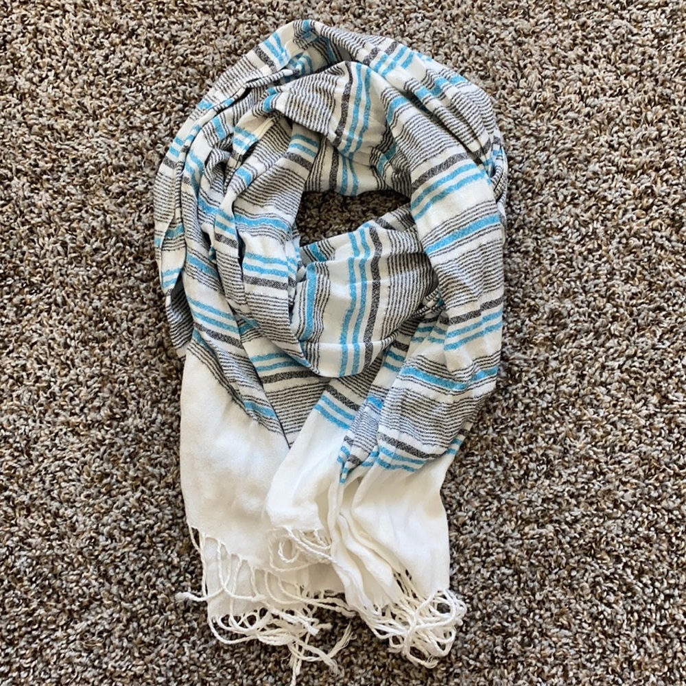 Women’s Striped Fashion Scarf